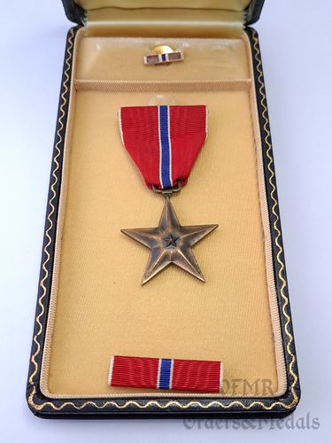 Bronze Star (2. Weltkrieg) mit eingraviertem Namen