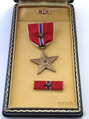 Estrella de bronce (II Guerra Mundial), grabada