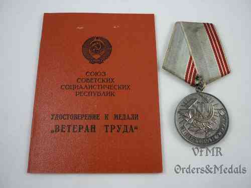 Medaille Veteran der Arbeit mit Urkunde