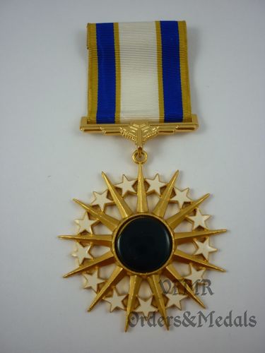 Медаль Военно-воздушных Сил за выдающиеся заслуги