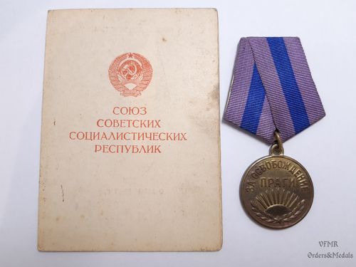 Medalha da libertação de Praga com documento de concessão