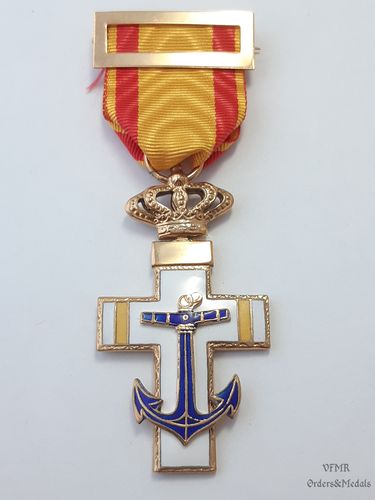 Croix de l'ordre du Mérite naval (division jaune)