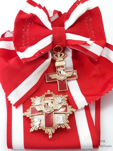 Grand-croix de l'ordre du Mérite aéronautique (division rouge) avec écharpe