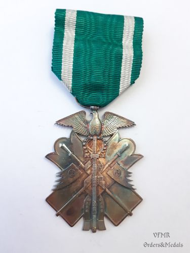 Order of Golden Kite 7th class