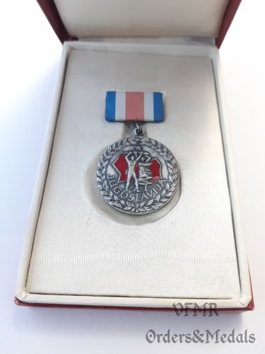 Jugoslávia - Jugoslávia - Medalha "morte ao fascismo e liberdade para o povo"