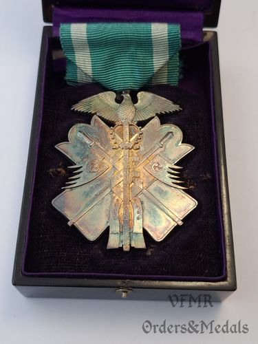 Order of Golden Kite 7th class