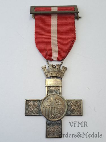 Cross military merit with red distinction
