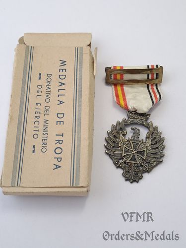 Medalla de la División Azul, Diez y Compañía