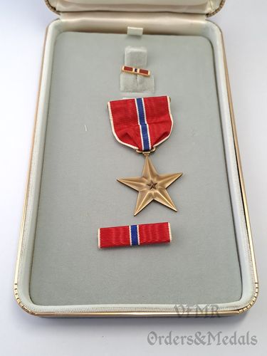 Estrella de bronce con caja (guerra de Vietnam)