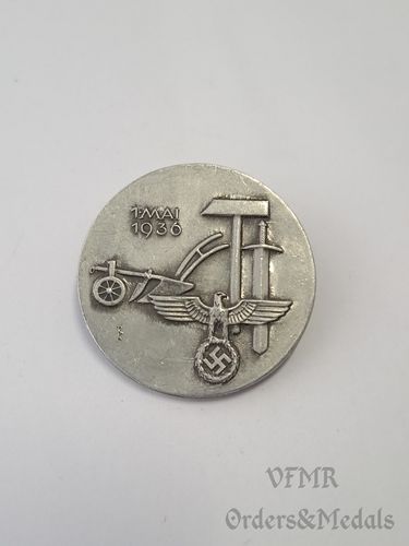 Badge "Labour Day 1935"