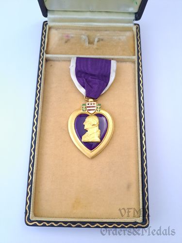 Пурпурное сердце с коробочкой (Вторая Мировая Война)