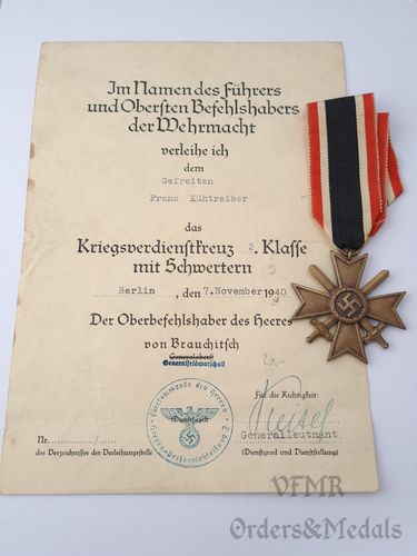 Kriegsverdienstkreuz 1939 2. Klasse mit Schwertern mit Urkunde