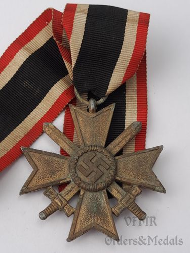Croix de Mérite de guerre de deuxième classe avec épées
